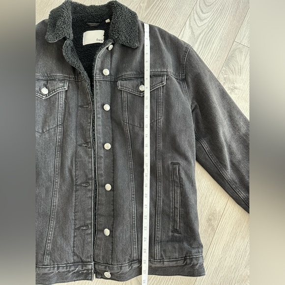 Wilfred Sherpa Lined Denim Jacket - Picture 4 of 11